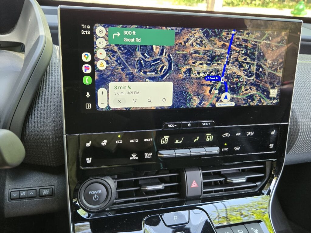 2025 Subaru Solterra screens are bright and large